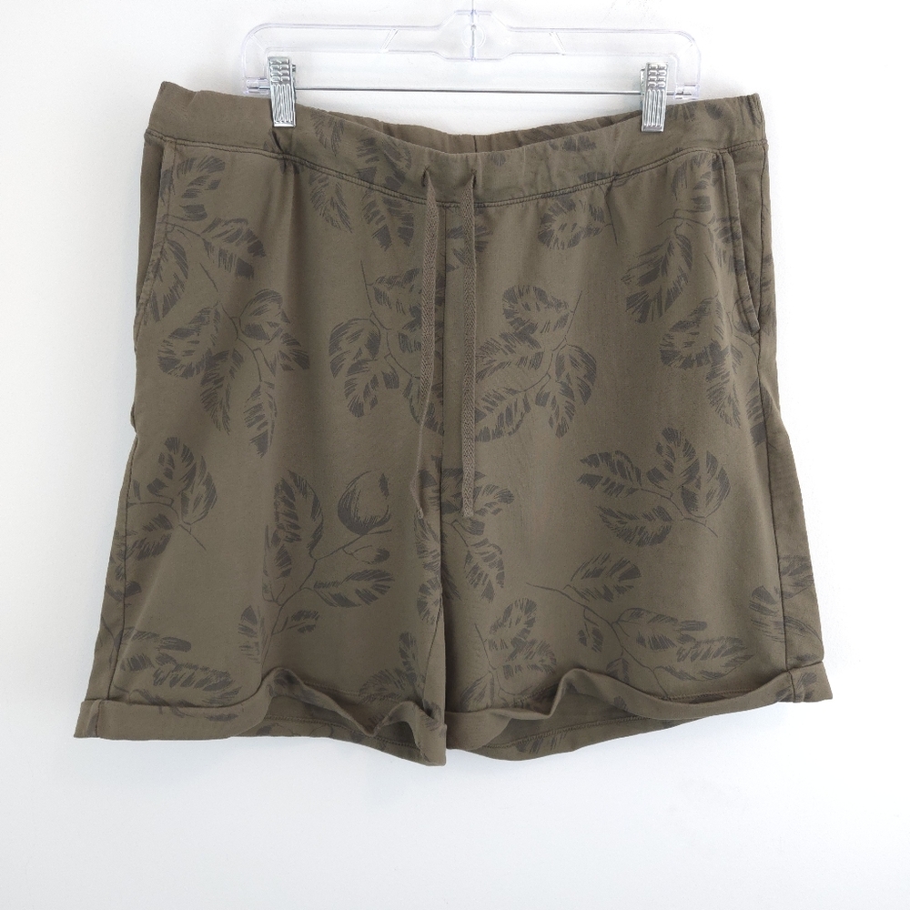 J. Jill Women's Cuffed Knit Shorts Olive Green Leaf Print